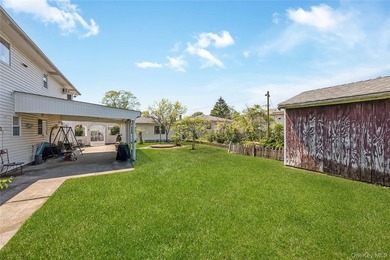 Welcome to this spacious and beautifully maintained 5-bedroom - photo 24