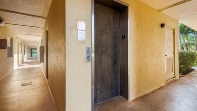 Top-Floor Corner Unit | All Ages | Rent Right Away! Experience - photo 26