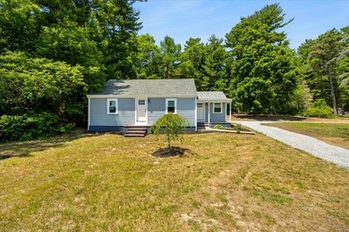 Fully renovated and move-in ready, this charming 2-bedroom home - photo 1