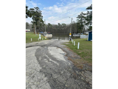 Lake Lot For Sale in Elloree, South Carolina