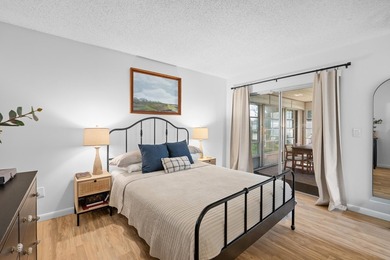 Modernized, Move-In Ready Gem on a Huge Quarter-Acre Lot! - photo 10