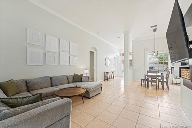 Price improvement! This stunning LAKEFRONT 3BR/2BA/2CG + den - photo 14