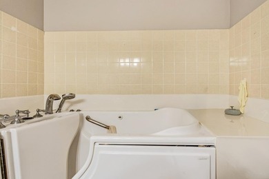 Beautiful lower-level home located in the sought-after Villages - photo 5