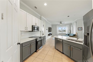Price improvement! This stunning LAKEFRONT 3BR/2BA/2CG + den - photo 22