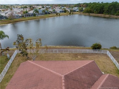 Price improvement! This stunning LAKEFRONT 3BR/2BA/2CG + den - photo 45