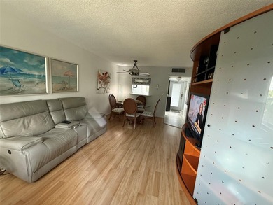PRICE TO SELL Move-in ready, super clean all furnish, turnkey - photo 5