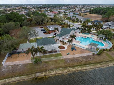 Price improvement! This stunning LAKEFRONT 3BR/2BA/2CG + den - photo 50