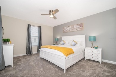 Beautiful 5-bedroom, 5-bathroom vacation home featuring two - photo 3