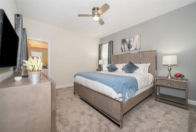 Beautiful 5-bedroom, 5-bathroom vacation home featuring two - photo 4