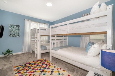 Beautiful 5-bedroom, 5-bathroom vacation home featuring two - photo 9