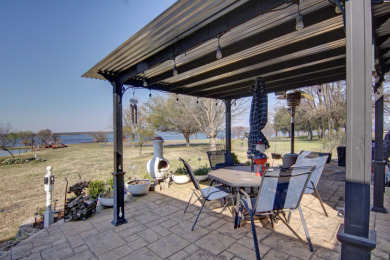 Waterfront Charm in East Texas - photo 2
