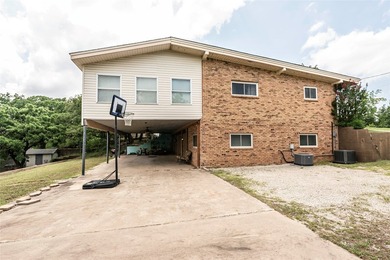Lakefront Living on Lake Nocona! Escape to this spacious - photo 14
