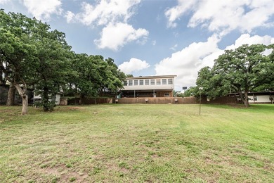Lakefront Living on Lake Nocona! Escape to this spacious - photo 19