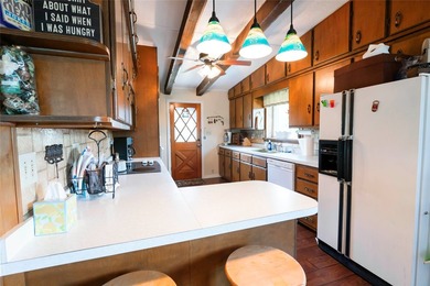 Lakefront Living on Lake Nocona! Escape to this spacious - photo 29