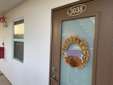 Lake Condo For Sale in Boca Raton, Florida