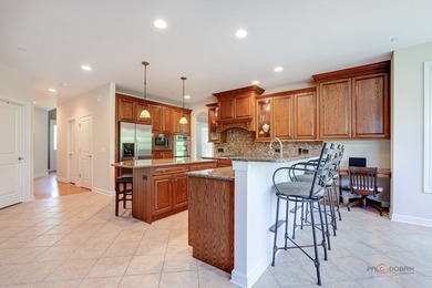 PICTURE-PERFECT CURB APPEAL, 3-CAR GARAGE, PEACEFUL CUL-DE-SAC - photo 11