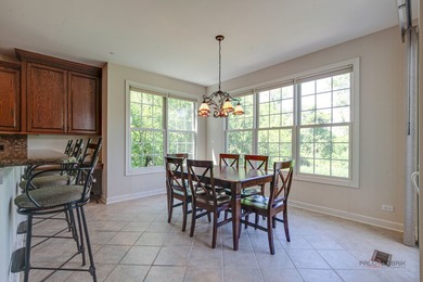 PICTURE-PERFECT CURB APPEAL, 3-CAR GARAGE, PEACEFUL CUL-DE-SAC - photo 13