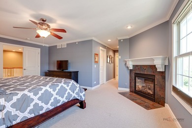 PICTURE-PERFECT CURB APPEAL, 3-CAR GARAGE, PEACEFUL CUL-DE-SAC - photo 23