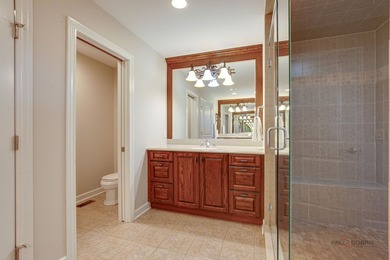 PICTURE-PERFECT CURB APPEAL, 3-CAR GARAGE, PEACEFUL CUL-DE-SAC - photo 25