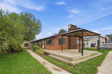 LAKEFRONT!!! Escape to the water in this 2 bedroom, 2 bath - photo 2