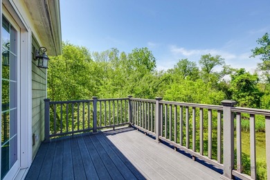 PICTURE-PERFECT CURB APPEAL, 3-CAR GARAGE, PEACEFUL CUL-DE-SAC - photo 37