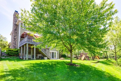 PICTURE-PERFECT CURB APPEAL, 3-CAR GARAGE, PEACEFUL CUL-DE-SAC - photo 41