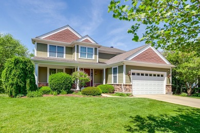 PICTURE-PERFECT CURB APPEAL, 3-CAR GARAGE, PEACEFUL CUL-DE-SAC - photo 45
