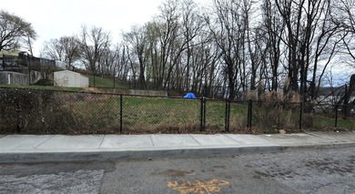 Hudson River Lot Sale Pending in Ossining New York