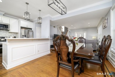 Welcome to this rare 3 bedroom, 3.5 bath townhouse! Located in a - photo 7