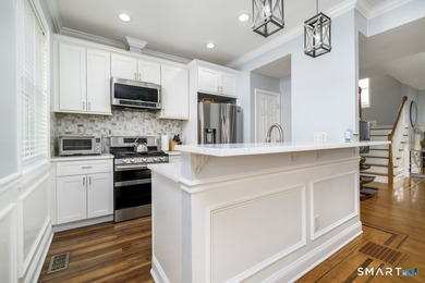 Welcome to this rare 3 bedroom, 3.5 bath townhouse! Located in a - photo 8