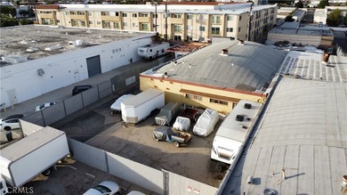 Rare opportunity to own a well-located 6,000 SF industrial - photo 2