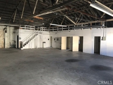Rare opportunity to own a well-located 6,000 SF industrial - photo 4
