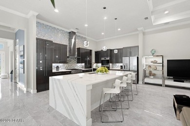 Spectacular, expanded Costa Mesa II located in the prestigious - photo 11