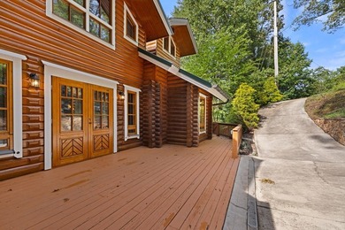 Exquisite Lakefront Log Retreat on Lake Santeetlah. Discover the - photo 11
