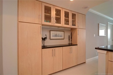 Beach Front! Step in to this stunning and spacious 3 bedroom 2 - photo 13