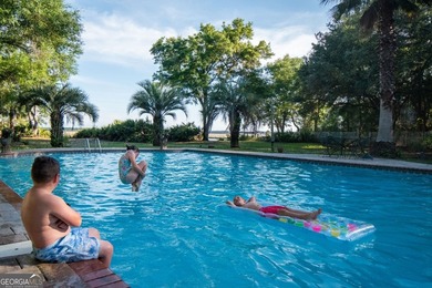 A truly one-of-a-kind waterfront estate, privately situated on 4 - photo 19