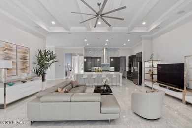 Spectacular, expanded Costa Mesa II located in the prestigious - photo 21