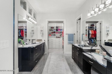 Spectacular, expanded Costa Mesa II located in the prestigious - photo 30
