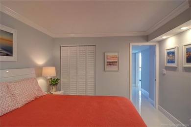 Beach Front! Step in to this stunning and spacious 3 bedroom 2 - photo 32