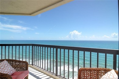Beach Front! Step in to this stunning and spacious 3 bedroom 2 - photo 34