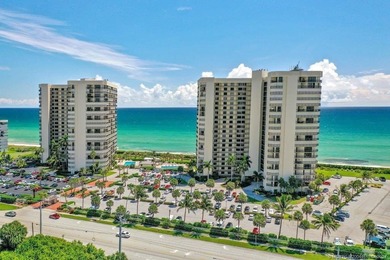 Beach Front! Step in to this stunning and spacious 3 bedroom 2 - photo 38