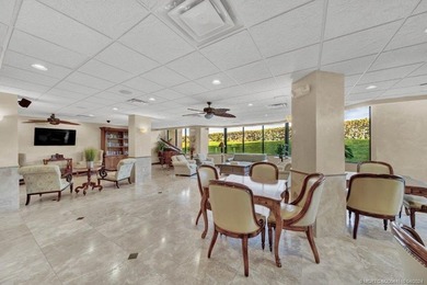Beach Front! Step in to this stunning and spacious 3 bedroom 2 - photo 40