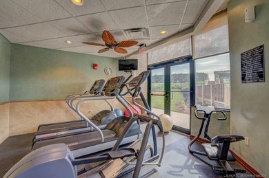 Beach Front! Step in to this stunning and spacious 3 bedroom 2 - photo 44