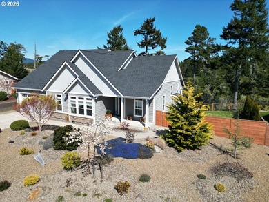 Nestled in the desirable Reserve at Heceta Lake community, this - photo 4