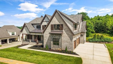 In a market where luxury new construction is practically - photo 2