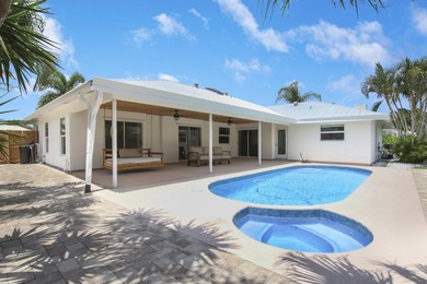 Welcome to 30 Chestnut Trail in the heart of Tequesta! This - photo 6