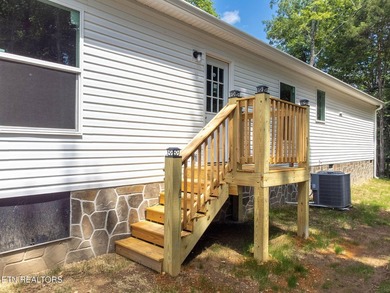 Charming New Home in Lake Awana - Flexible Living on a Private - photo 4