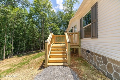 Charming New Home in Lake Awana - Flexible Living on a Private - photo 7