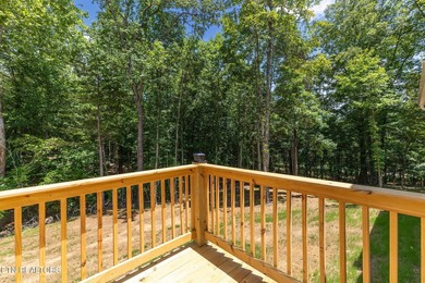 Charming New Home in Lake Awana - Flexible Living on a Private - photo 8