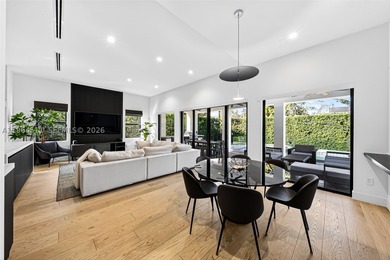 Located in the coveted High Pines, this fully renovated - photo 11